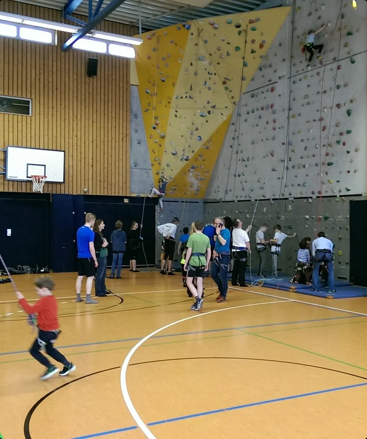 Klettern am Freitag | © DAV Minden